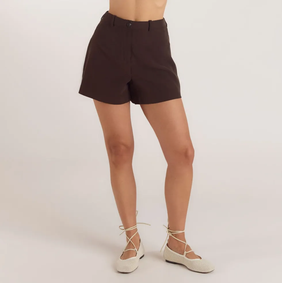 High-Waisted Tailored Shorts - Chocolate
