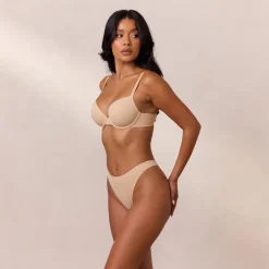 Invisible Form T-Shirt - Sand