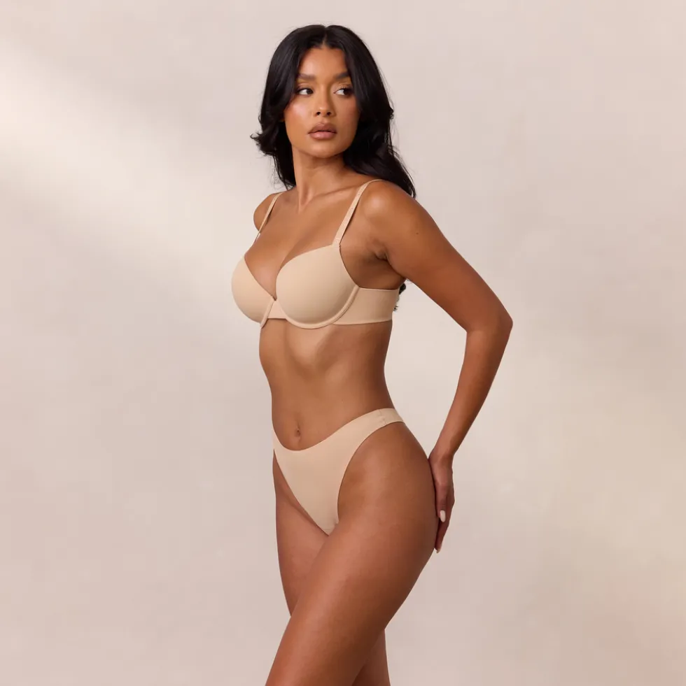 Invisible Form T-Shirt - Sand