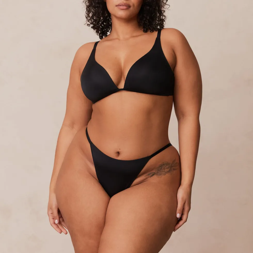 Light Non-wire Plunge T-shirt Bra & Thong/Briefs Set - Black