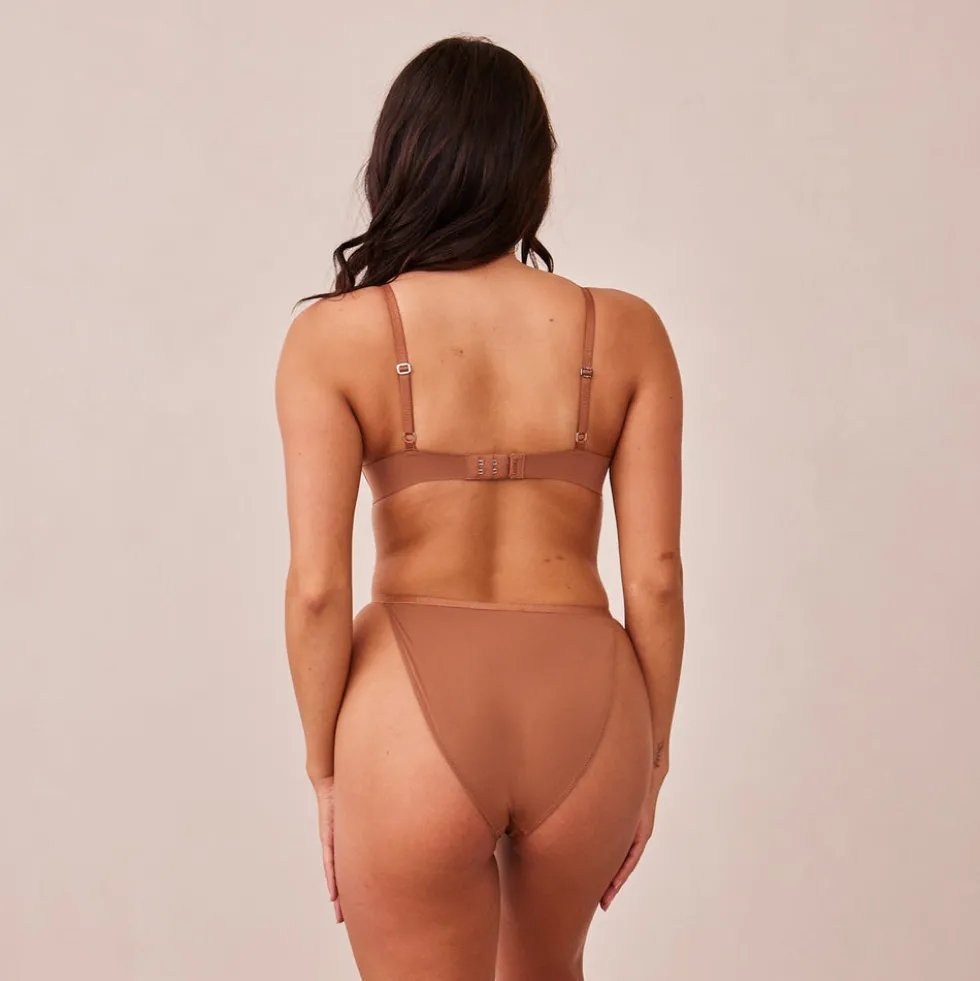 Light Non-wire Plunge T-shirt Bra & Thong/Briefs Set - Mocha