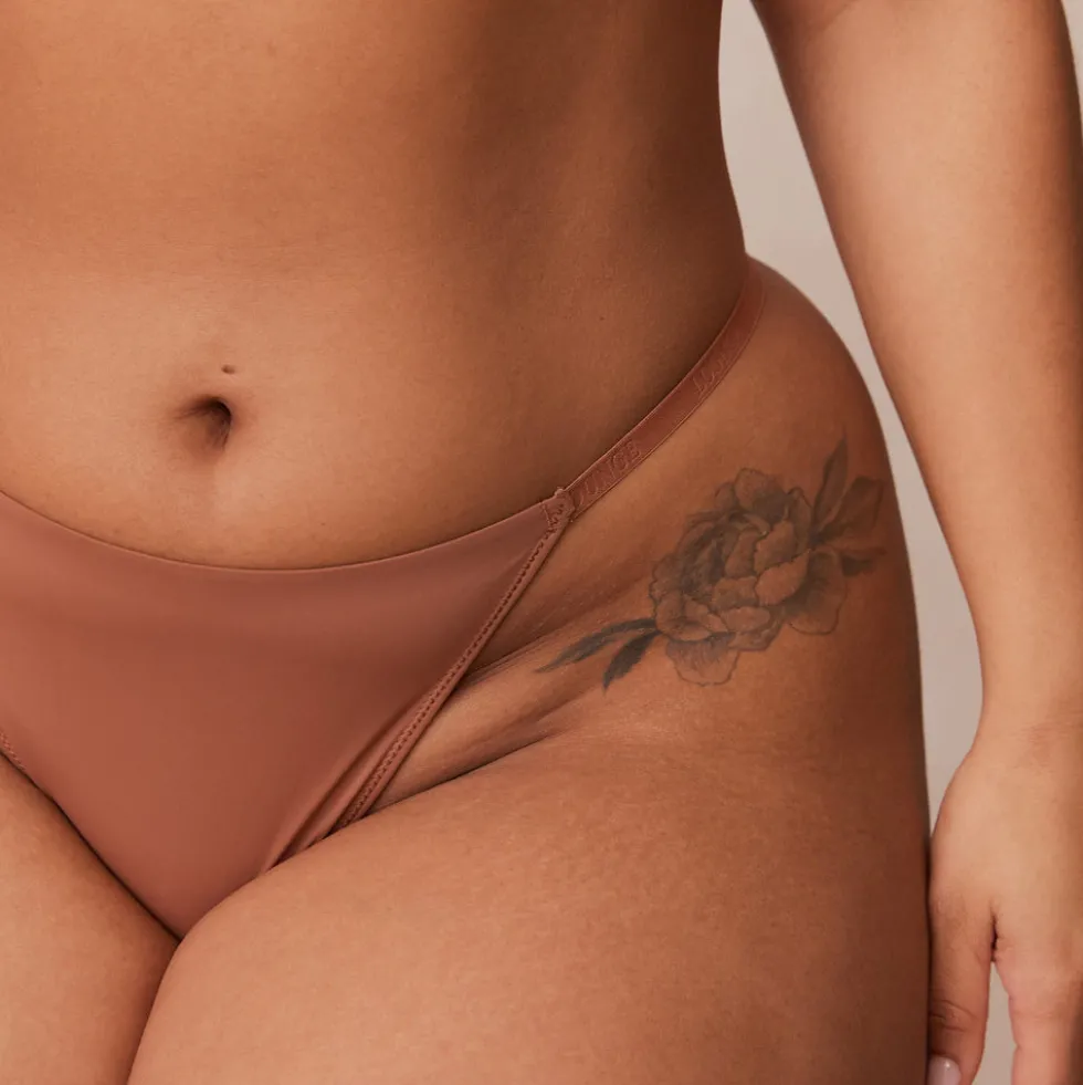 Light Non-wire Plunge T-shirt Bra & Thong/Briefs Set - Mocha