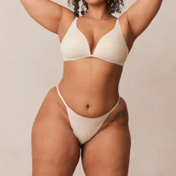Light Non-wire Plunge T-shirt Bra & Thong/Briefs Set - Latte