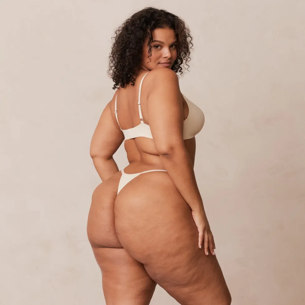 Light Non-wire Plunge T-shirt Bra & Thong/Briefs Set - Latte