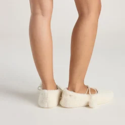 Poppy Ballet Slippers - Ecru