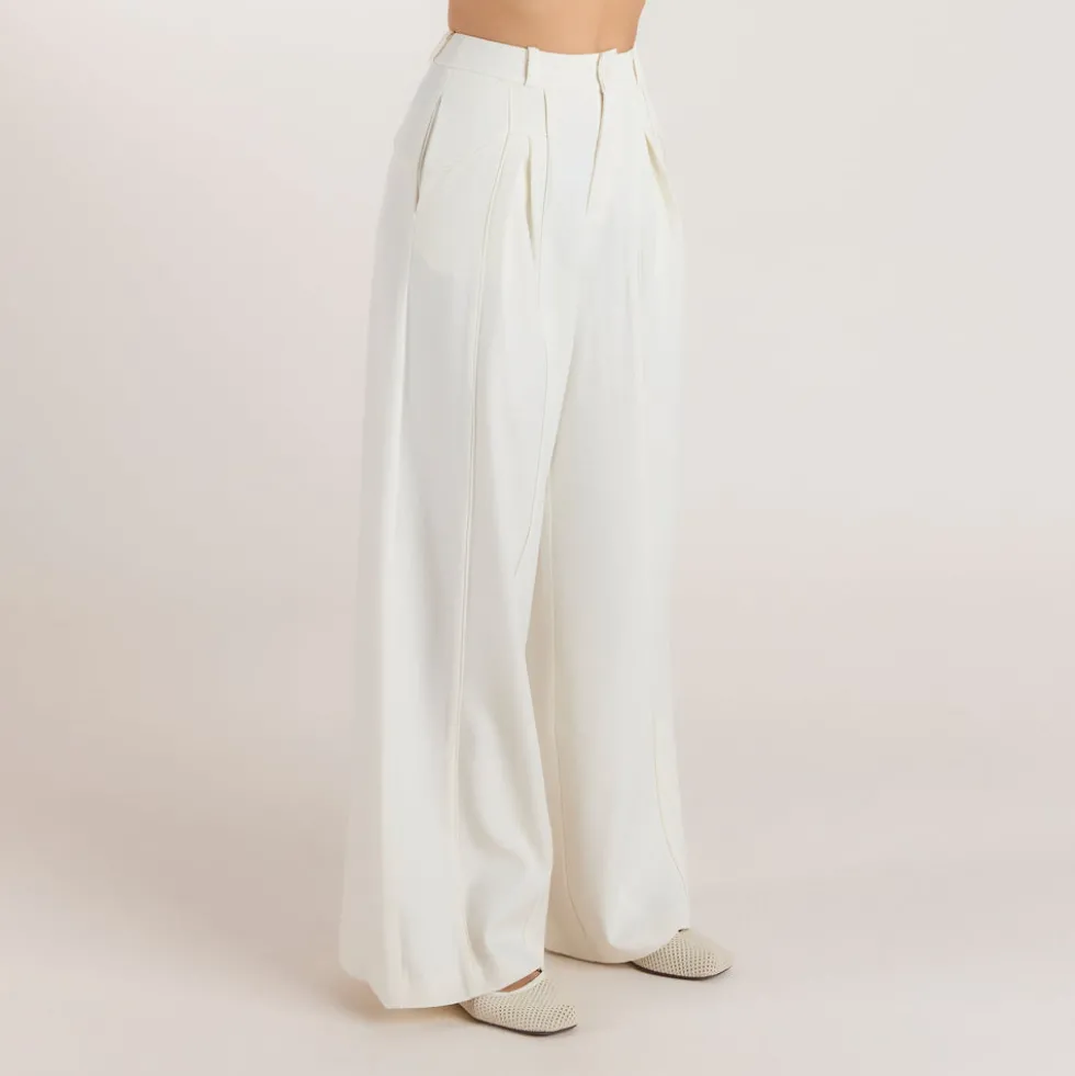 Wide-Leg Pleat Detail Pants - Off White