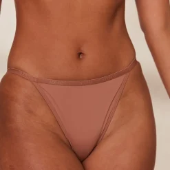 Your Everyday T-shirt Bra & Thong/Briefs Set - Mocha